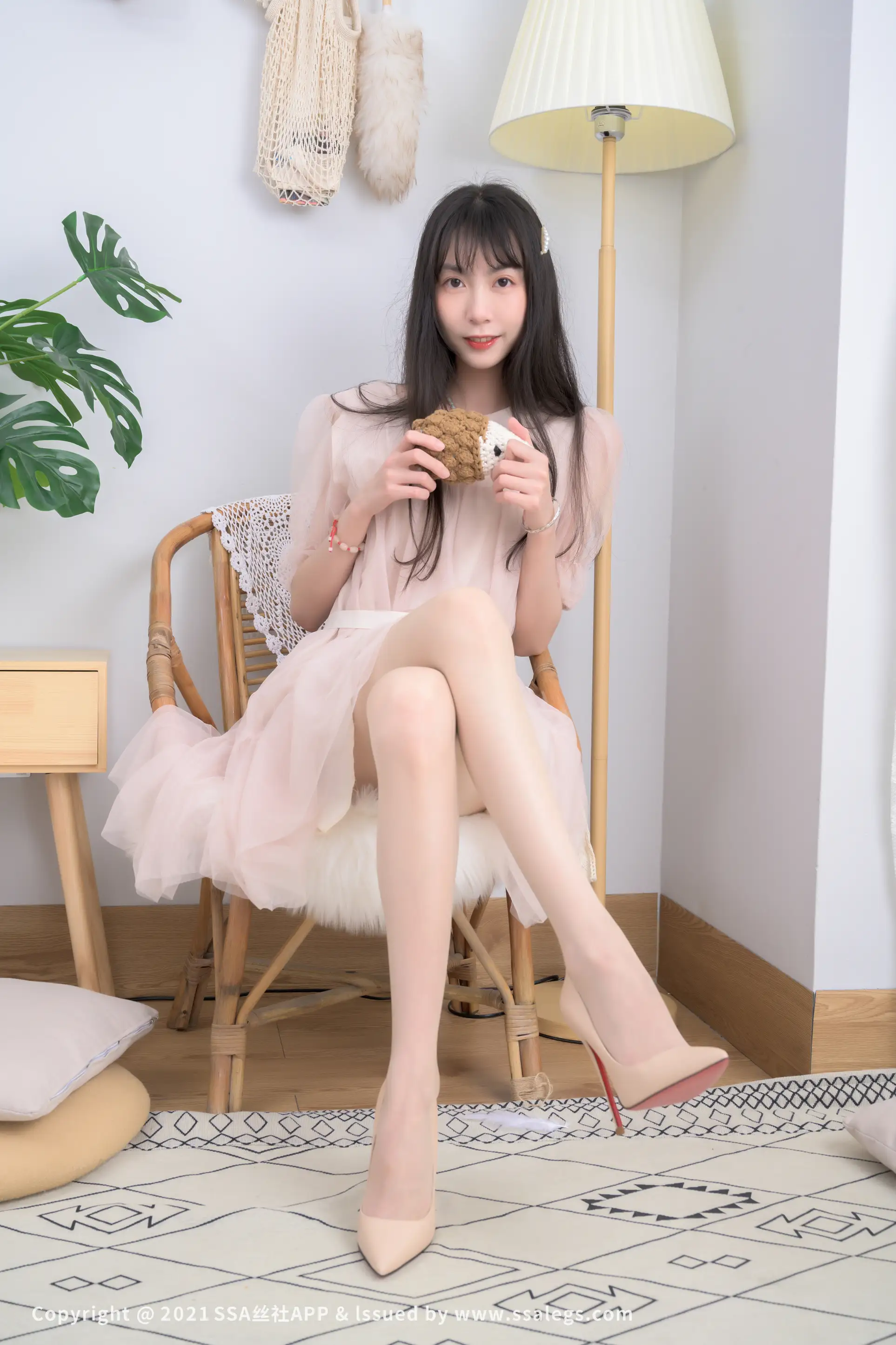 [Mzsock] NO.764 Model’s flesh-colored shiny crotchless stockings (Part 1) silk club#[124P]-58