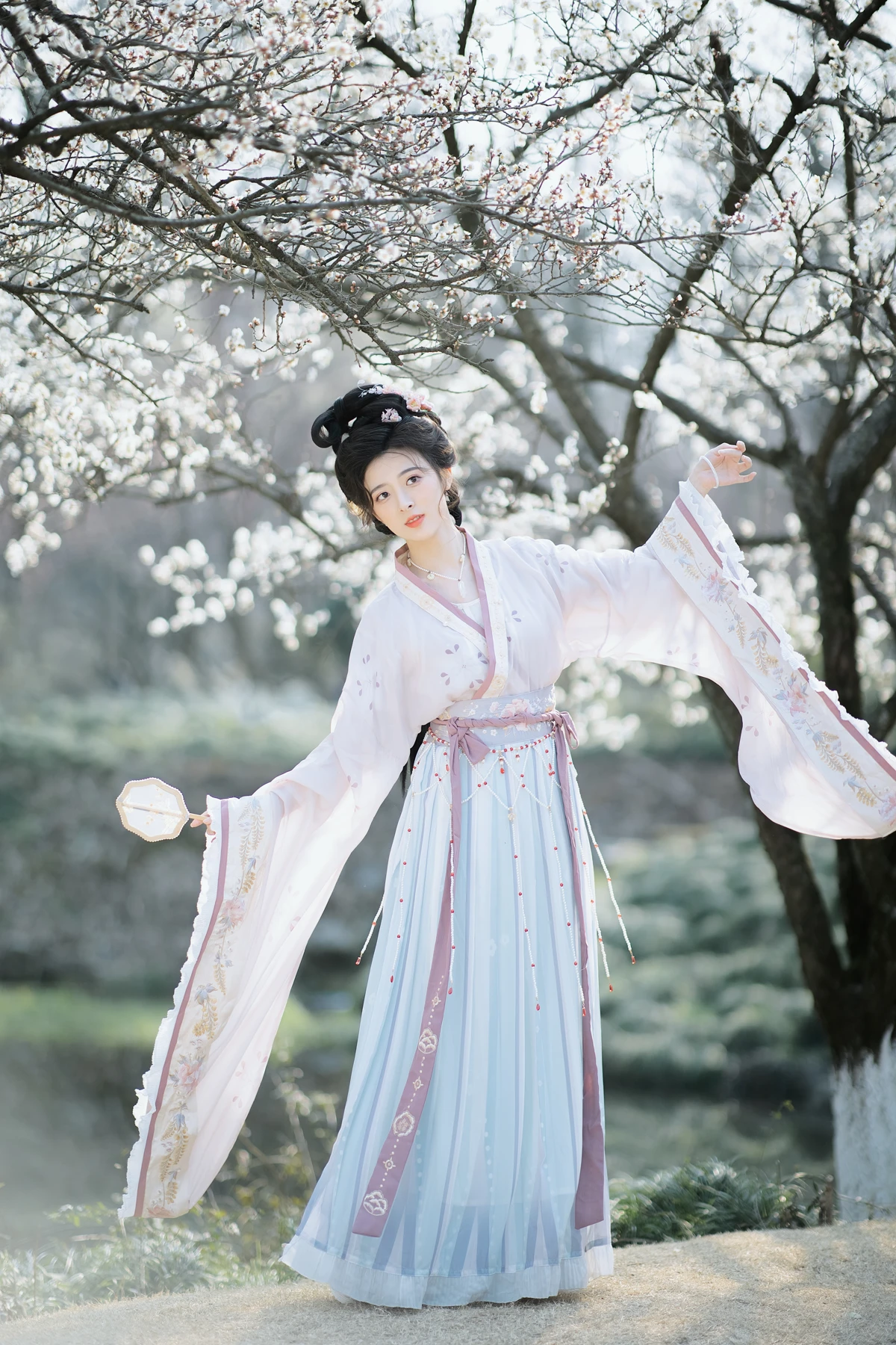 [YITUYU] 2023.03.08 Vol.3022 Exploring plum blossoms in early spring Ming Shu Cai Cai#[46P]-12