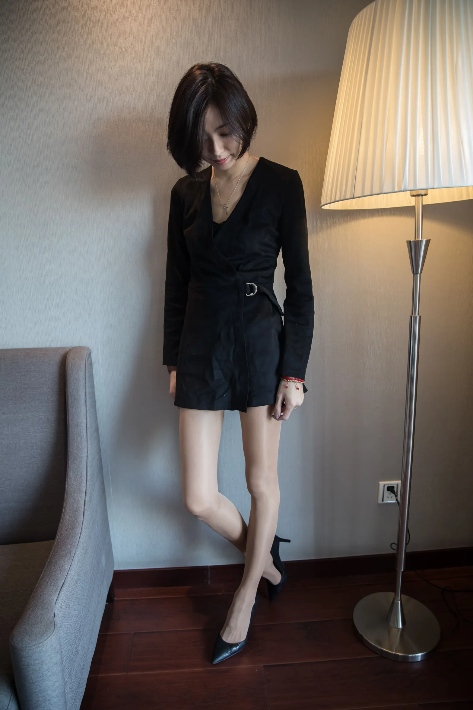 [Mzsock] NO.120 Skinny beauty in the hotel with high heels street photography#[88P]-26