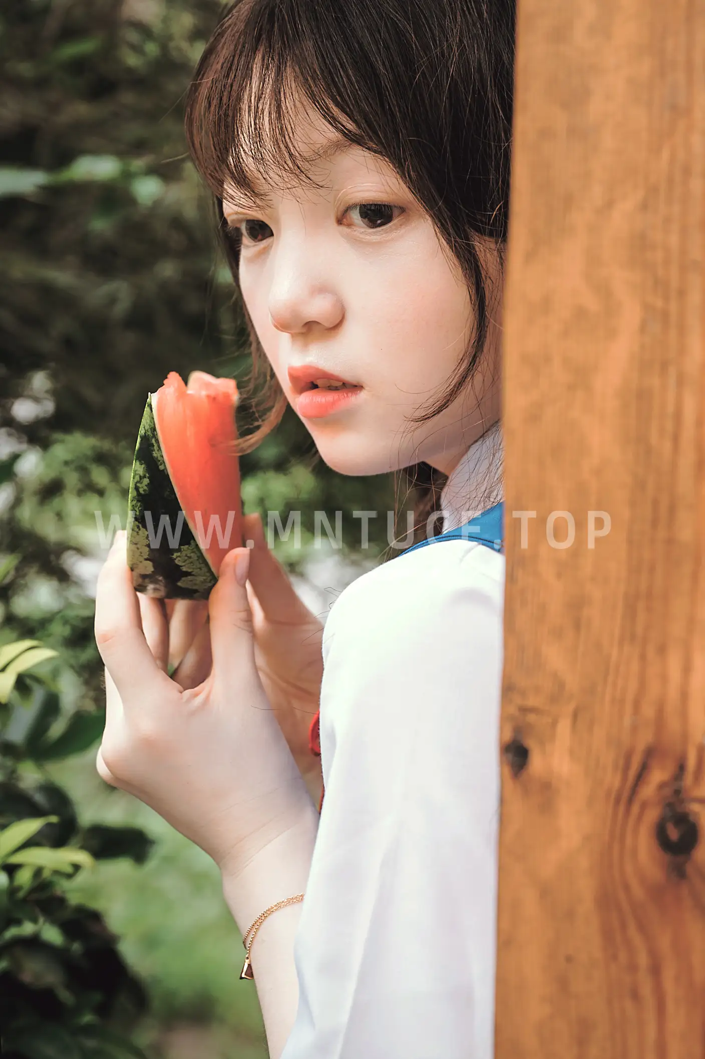 [YITUYU] 2022.08.28 Vol.1815 – Summer with watermelon Nai Xiaobai is a goldfish#[29P]-18